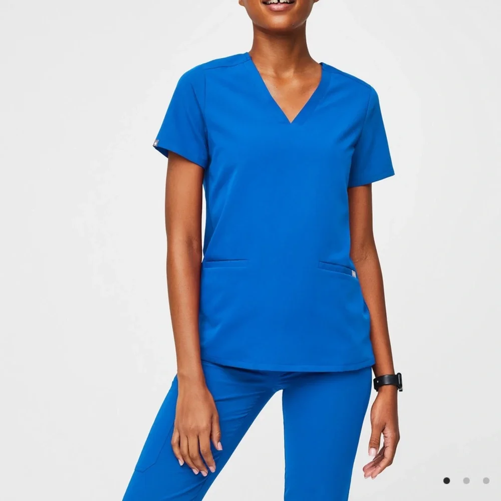 NWOT Figs Womens Royal Blue Two Pocket V-Neck Scrub Top - Picture 1 of 6